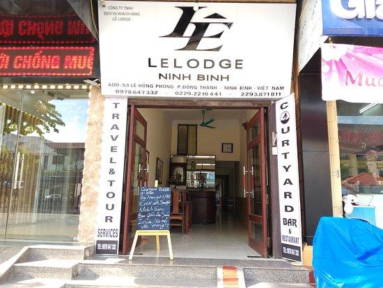 Courtyard Bar & Restaurant