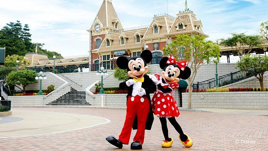 Công viên Disneyland Hồng Kông