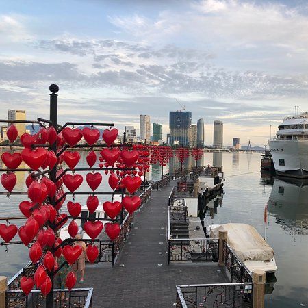 Cầu Tình yêu Đà Nẵng