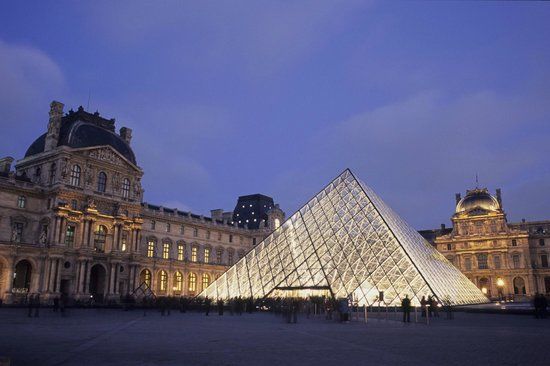 Viện bảo tàng Louvre